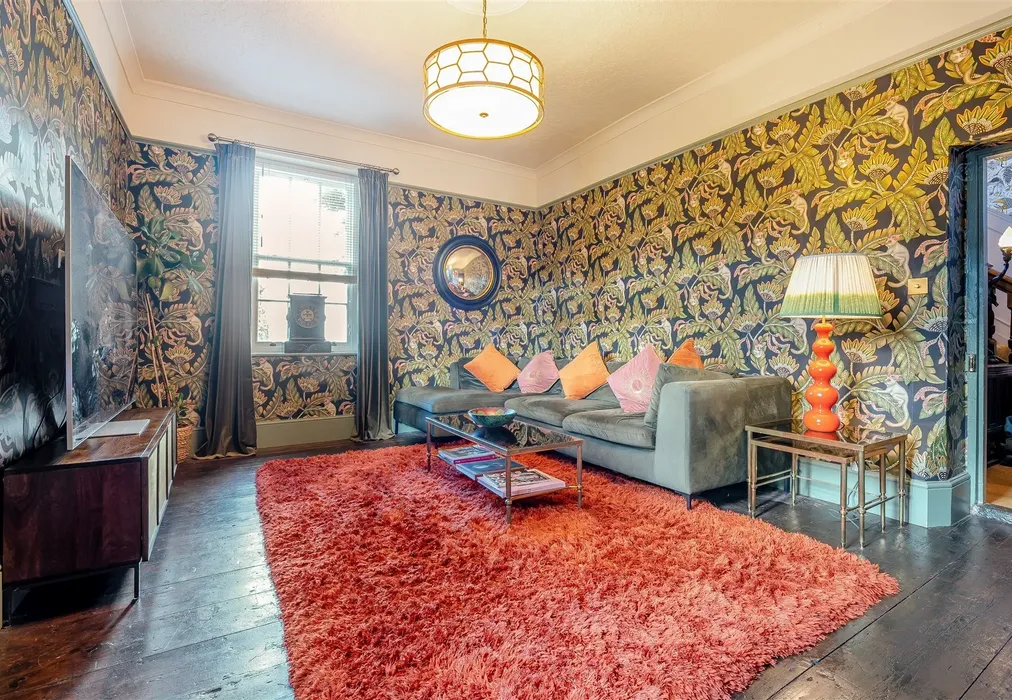 Sitting Room - Middle Deal Road, Deal, Kent - Wards of Kent