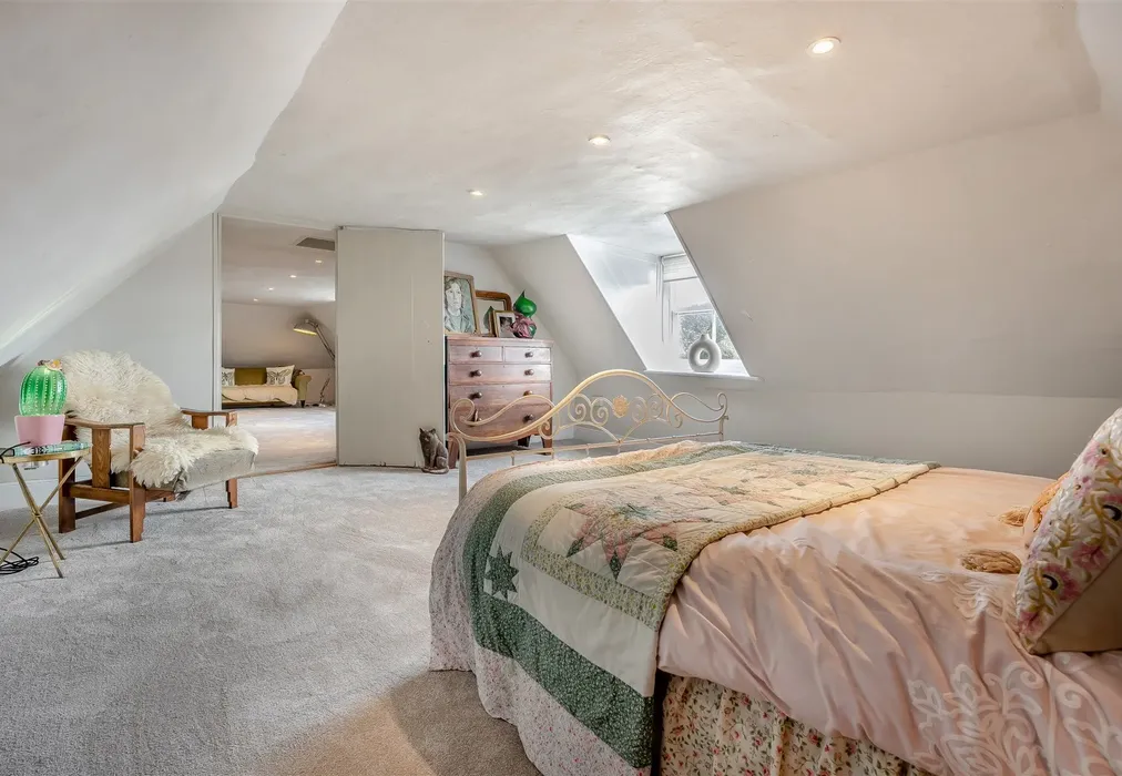 Bedroom 6 - Middle Deal Road, Deal, Kent - Wards of Kent
