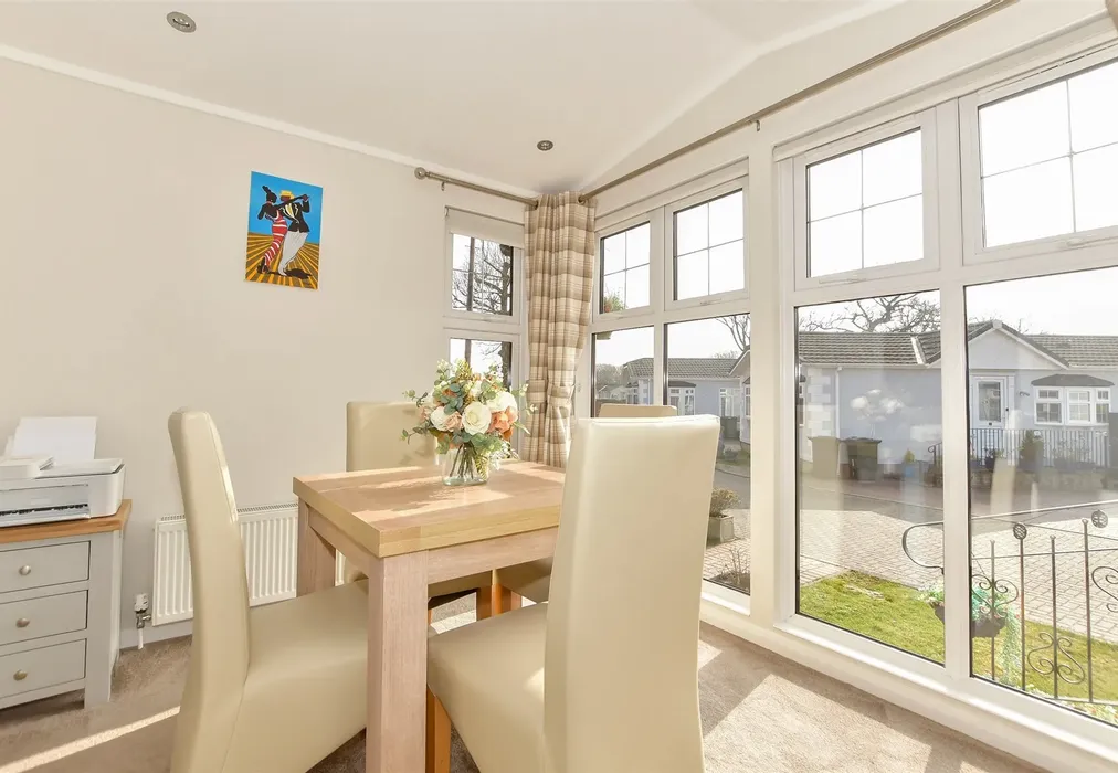 Dining Area - Kings Close, Pilgrims Retreat, Kent - Wards of Kent