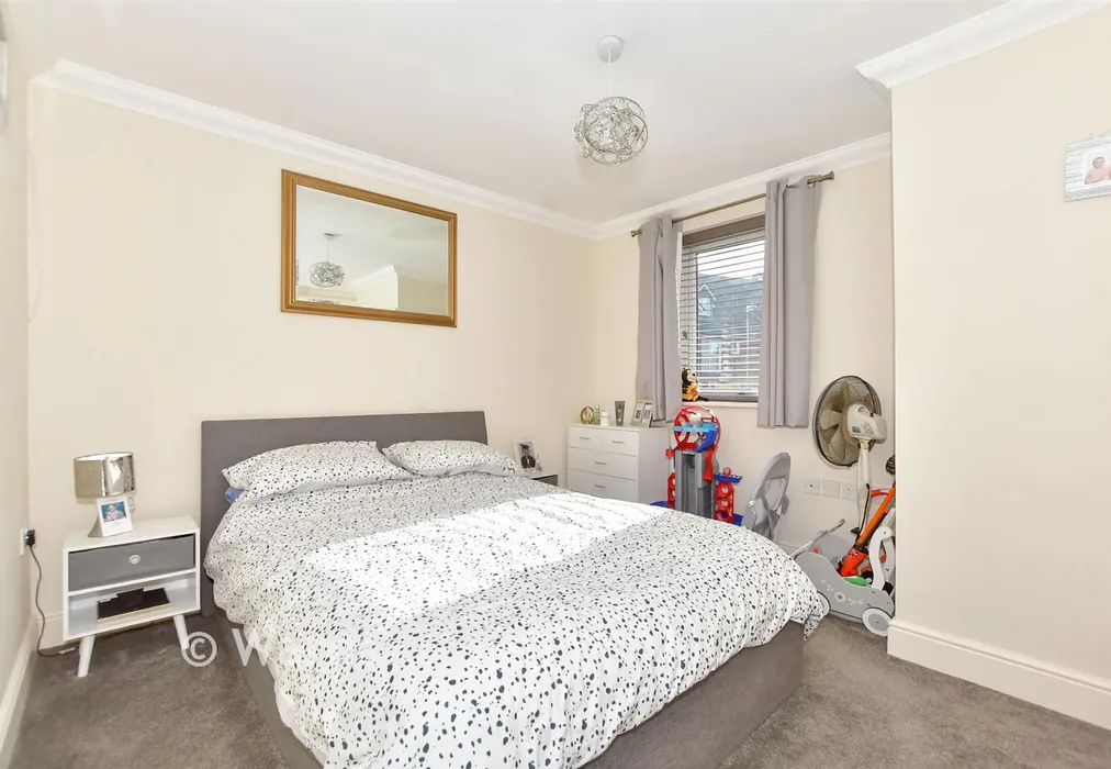 Bedroom 2 - Paxton Avenue, Hawkinge, Folkestone, Kent - Wards of Kent