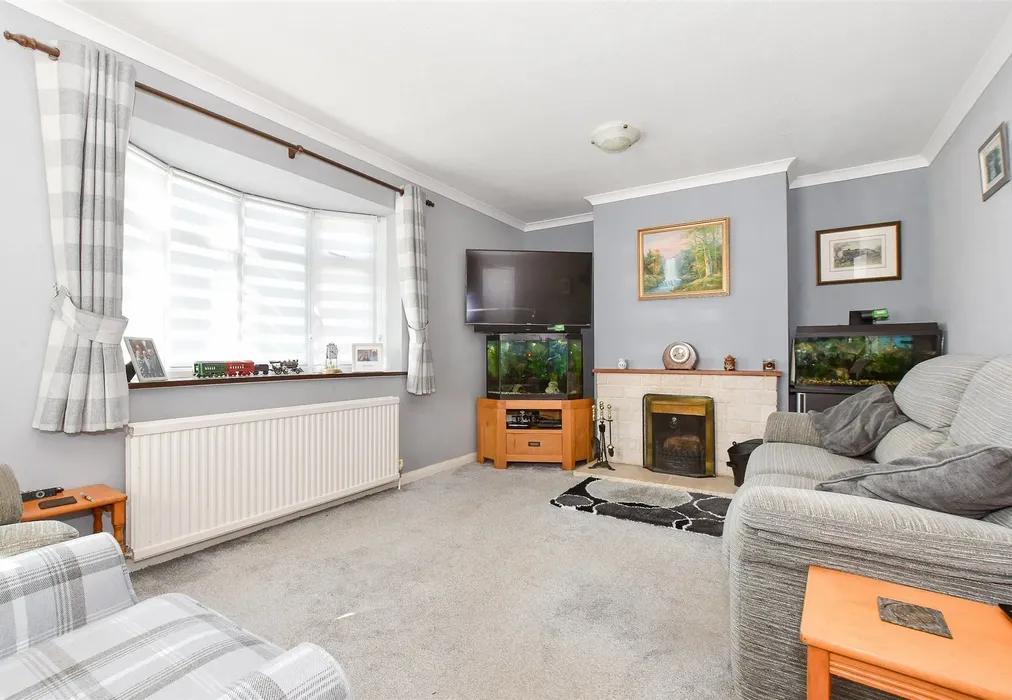 Lounge - Plover Close, Sandown, Isle of Wight - Wards of Kent