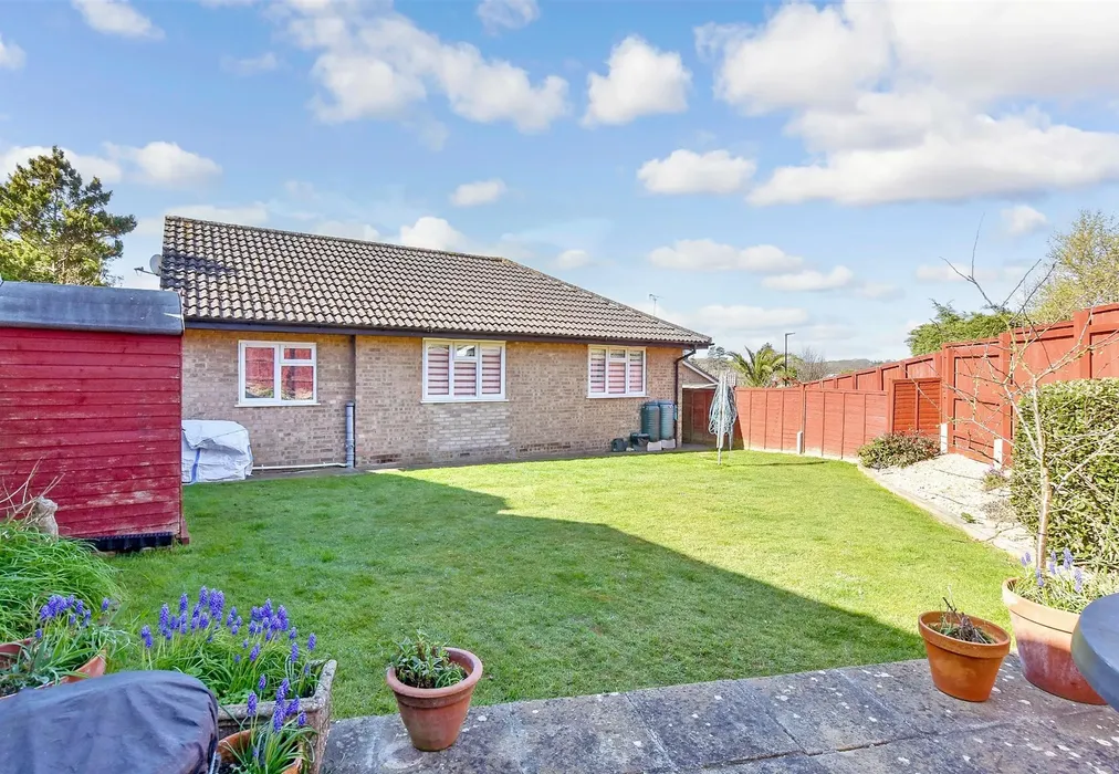 Rear Garden - Plover Close, Sandown, Isle of Wight - Wards of Kent