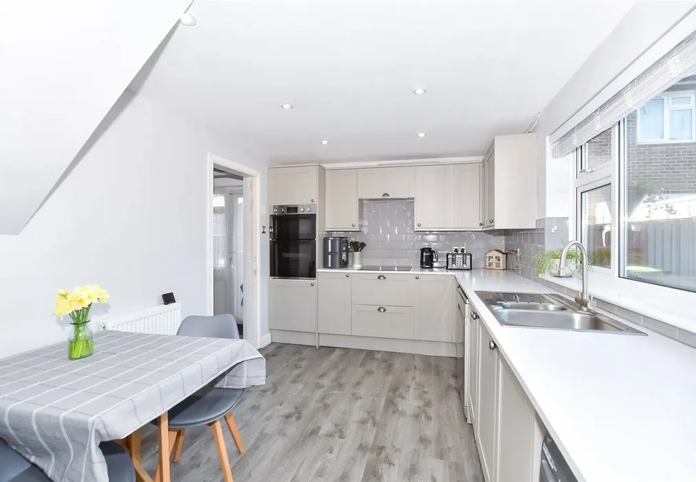 Kitchen/Diner - Columbine Close, East Malling, West Malling, Kent - Wards of Kent
