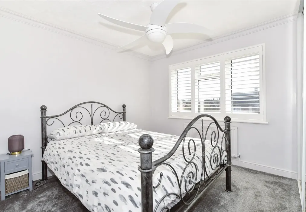 Bedroom 2 - Columbine Close, East Malling, West Malling, Kent - Wards of Kent