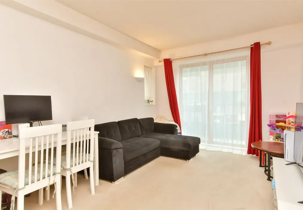 Lounge/ Kitchen - New England Street, Brighton, East Sussex - Wards of Kent