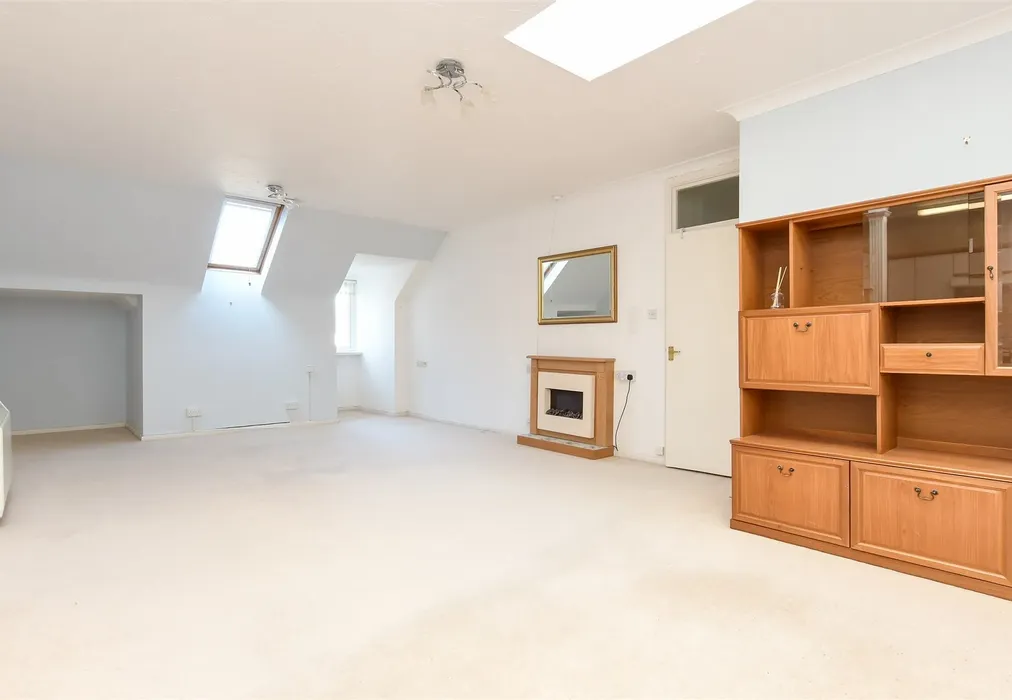 Lounge/Diner - Station Road, Dorking, Surrey - Wards of Kent