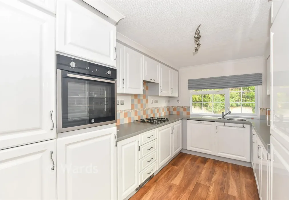 Kitchen - Shenley Park, Ashford, Kent - Wards of Kent