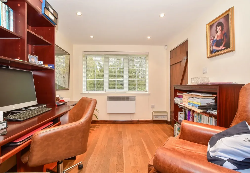 Study - Marden Road, Staplehurst, Tonbridge, Kent - Wards of Kent