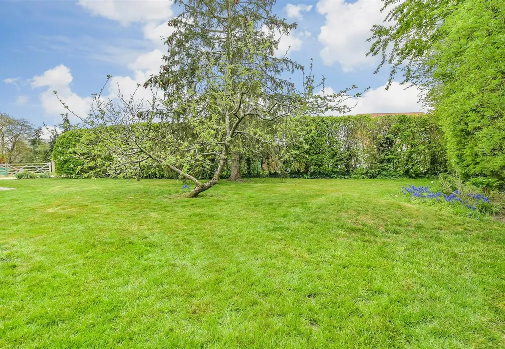 Rear Garden - Marden Road, Staplehurst, Tonbridge, Kent - Wards of Kent