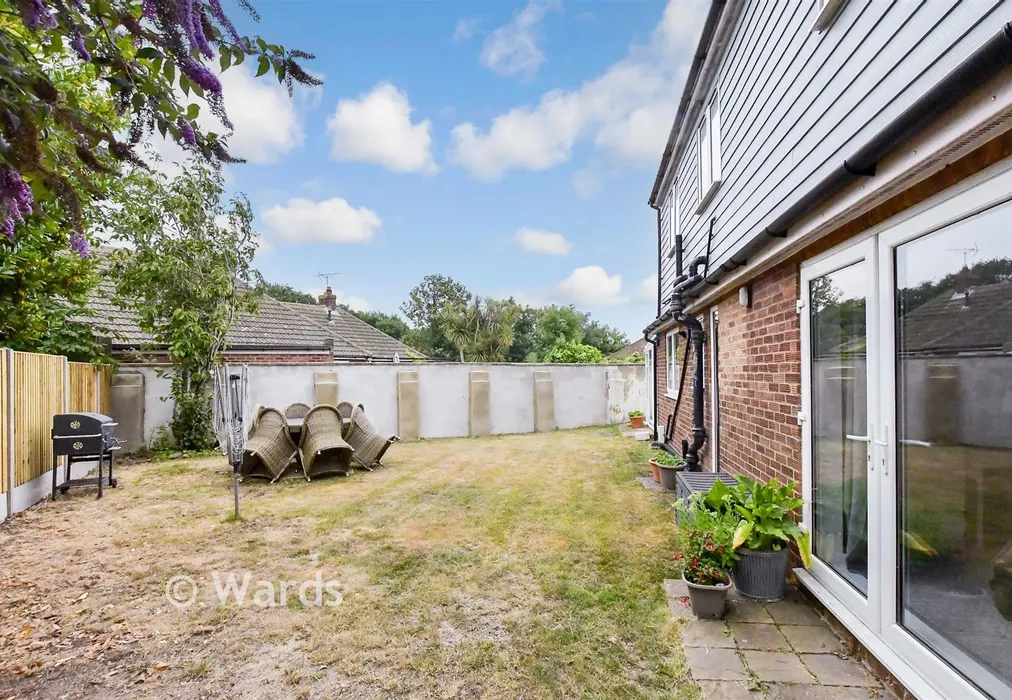 Rear Garden - Rosemary Avenue, Broadstairs, Kent - Wards of Kent
