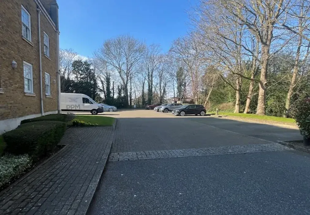 Parking - Church Walk, Wilmington, Dartford, Kent - Wards of Kent