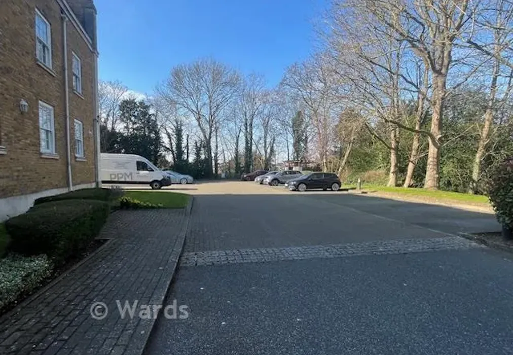 Parking - Church Walk, Wilmington, Dartford, Kent - Wards of Kent