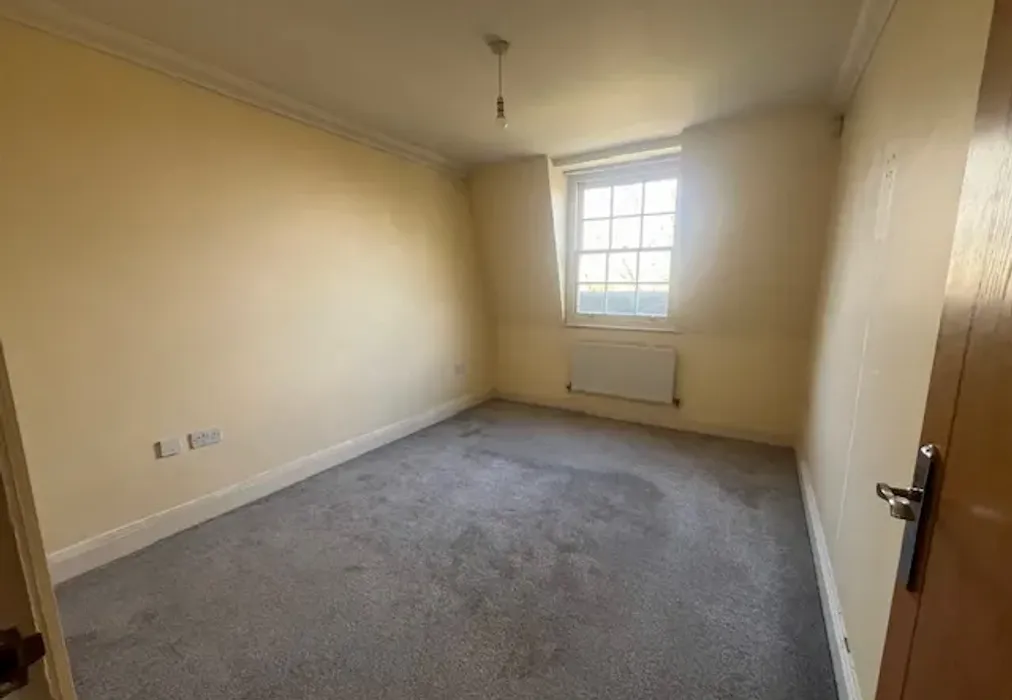 Bedroom - Church Walk, Wilmington, Dartford, Kent - Wards of Kent