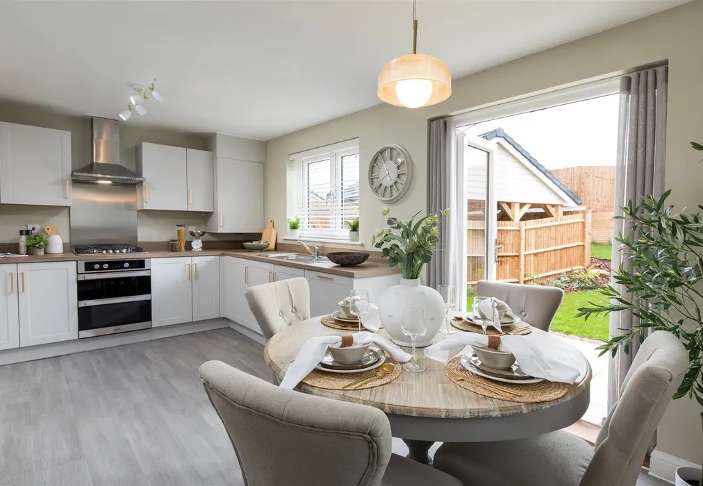 Kitchen Diner - Chestnut Grove, Borden, Sittingbourne, Kent - Wards of Kent