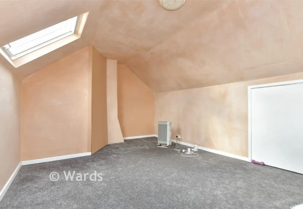 Loft Room - Cypress Road, Rochester, Kent - Wards of Kent