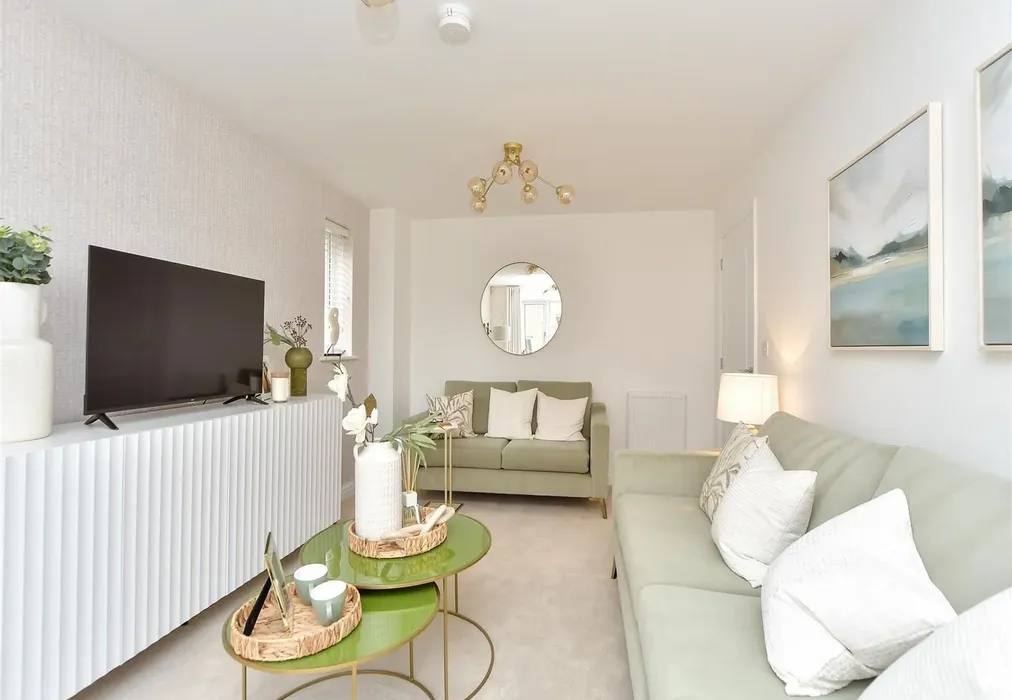 Lounge - Chestnut Grove, Chestnut Street, Borden, Sittingbourne, Kent - Wards of Kent