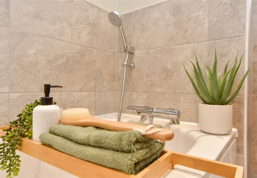 Feature Shot - Chestnut Grove, Chestnut Street, Borden, Sittingbourne, Kent - Wards of Kent