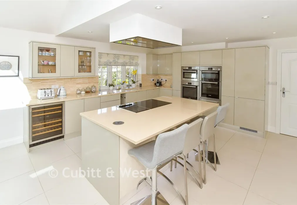 Kitchen / Breakfast Room - Waterford Gardens, Climping, West Sussex - Wards of Kent
