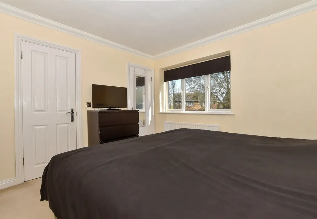 Bedroom 1 - Sutton Road, Maidstone, Kent - Wards of Kent