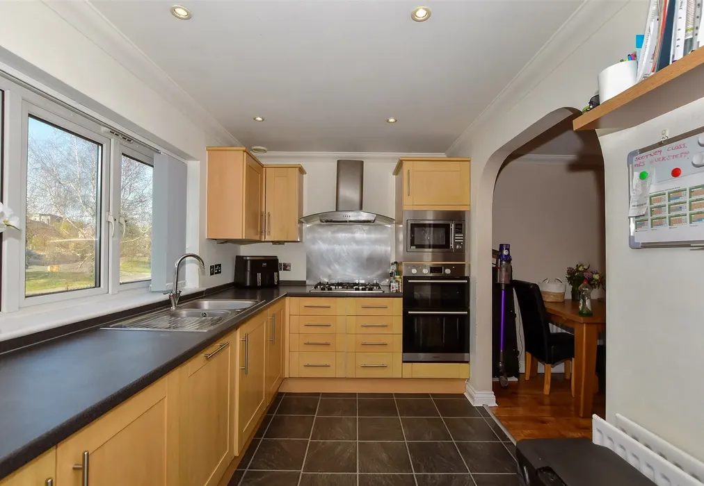 Kitchen - Sutton Road, Maidstone, Kent - Wards of Kent