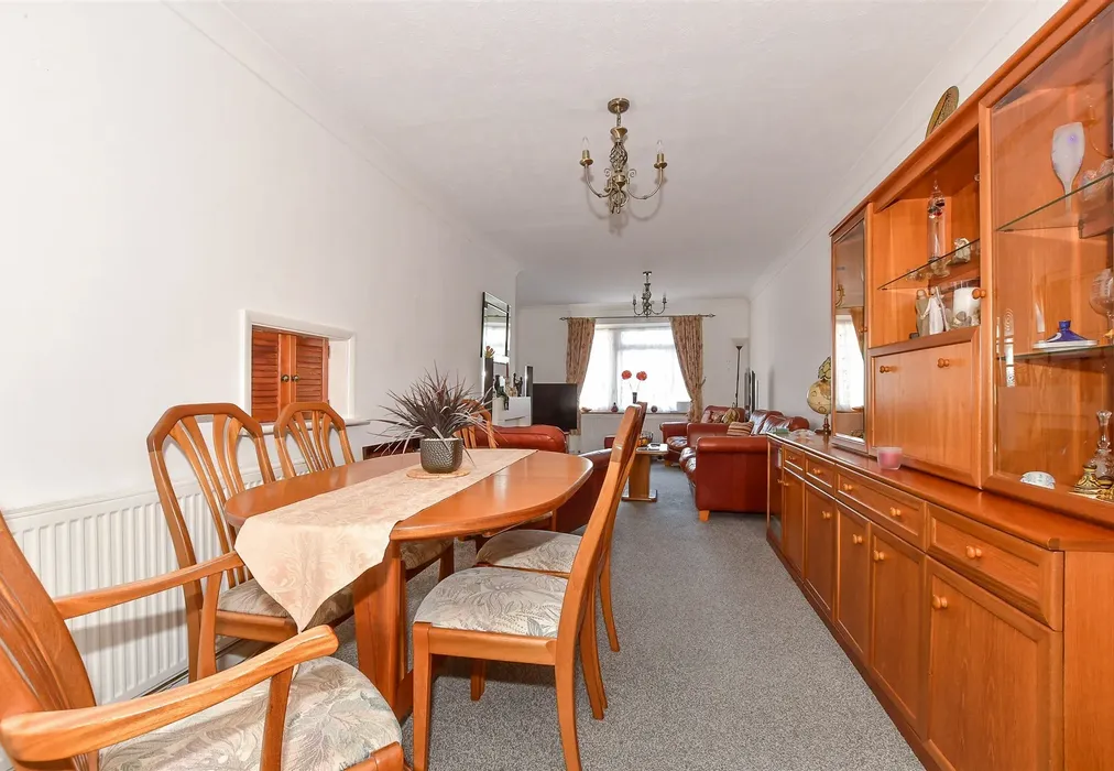 Lounge/Diner - Jubilee Road, Littlebourne, Canterbury, Kent - Wards of Kent