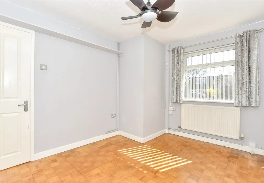 Bedroom 3 - Haslar Crescent, Waterlooville, Hampshire - Wards of Kent