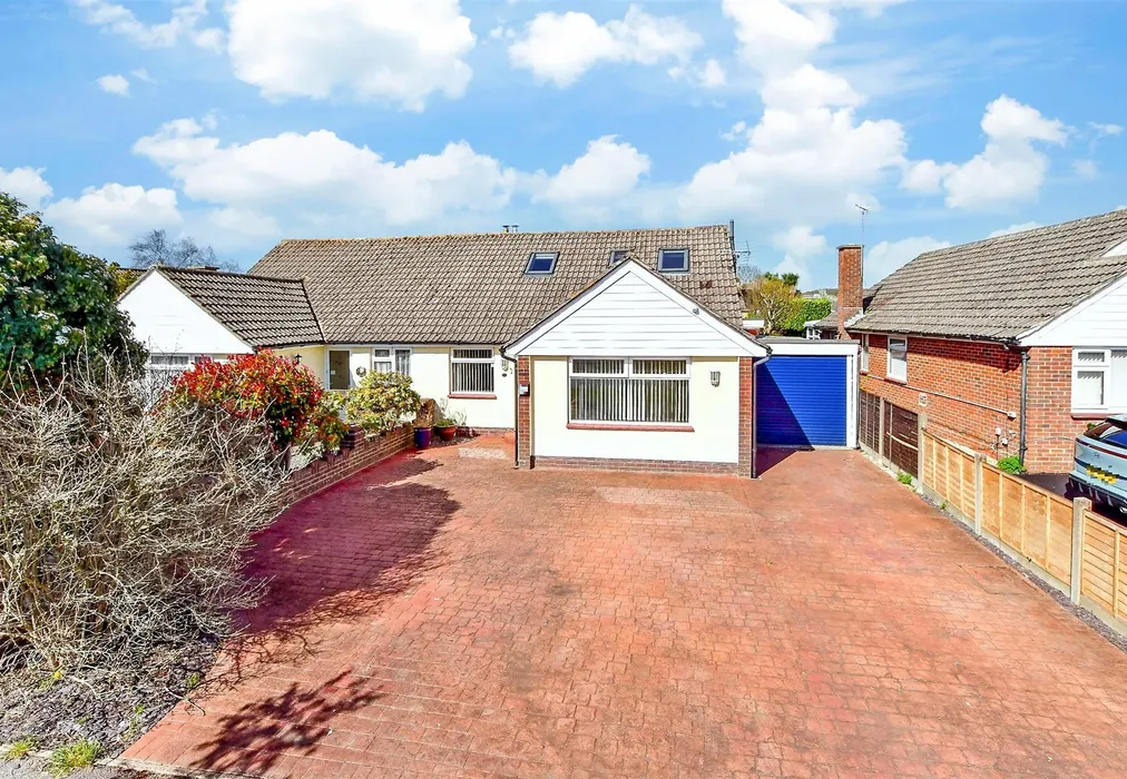 Front Web 1 - Haslar Crescent, Waterlooville, Hampshire - Wards of Kent