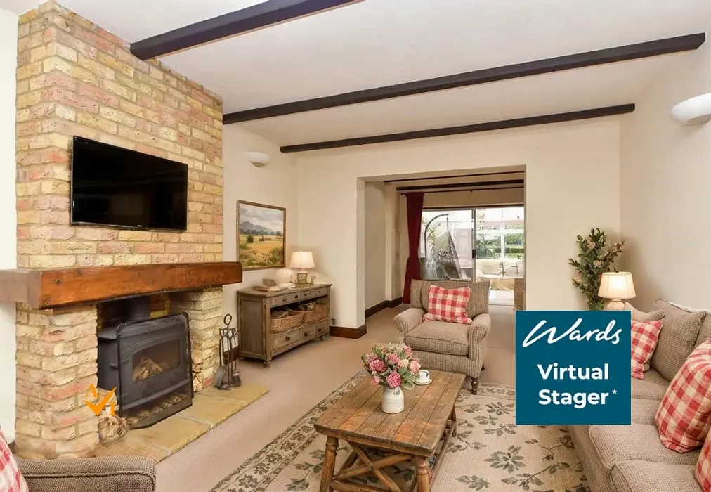Lounge (Farmhouse style) - Lower Road, Faversham, Kent - Wards of Kent