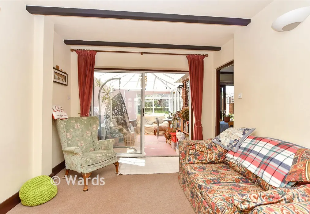 Dining/Family Area - Lower Road, Faversham, Kent - Wards of Kent