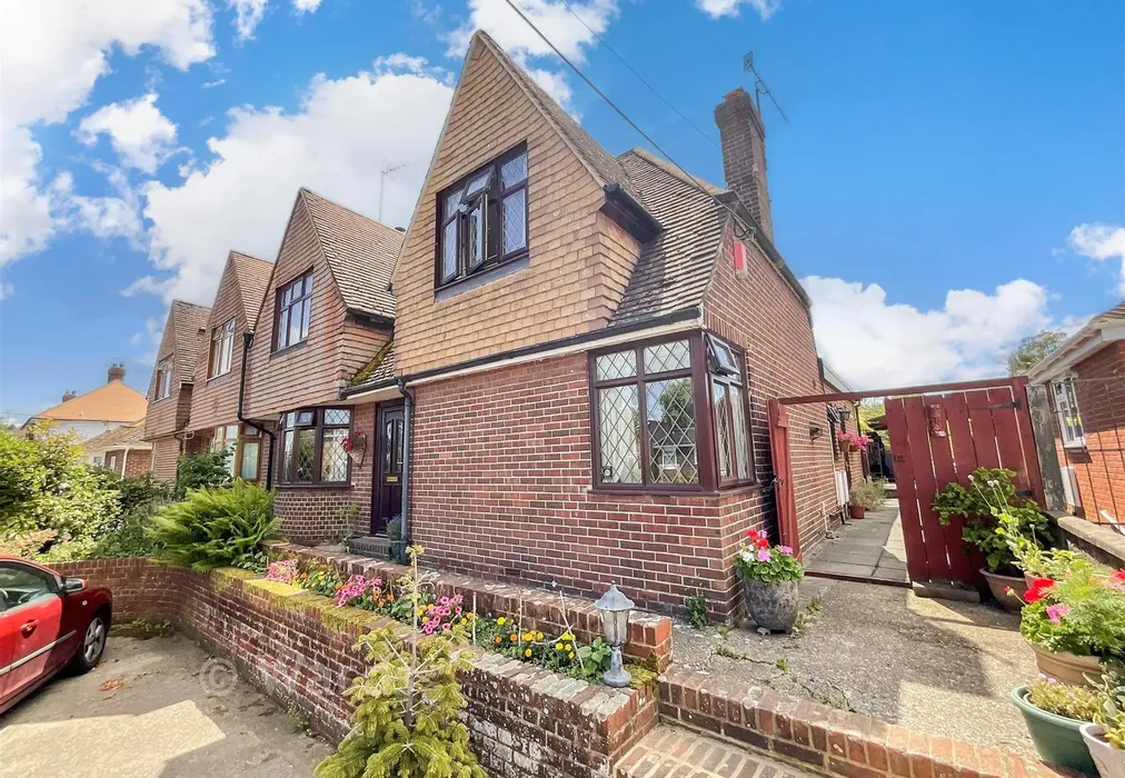 Front - Lower Road, Faversham, Kent - Wards of Kent