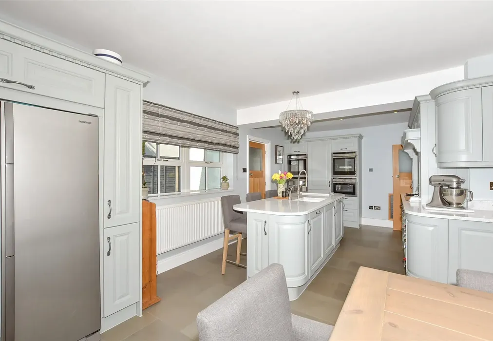 Kitchen/Diner - Church Hill, Charing Heath, Ashford, Kent - Wards of Kent