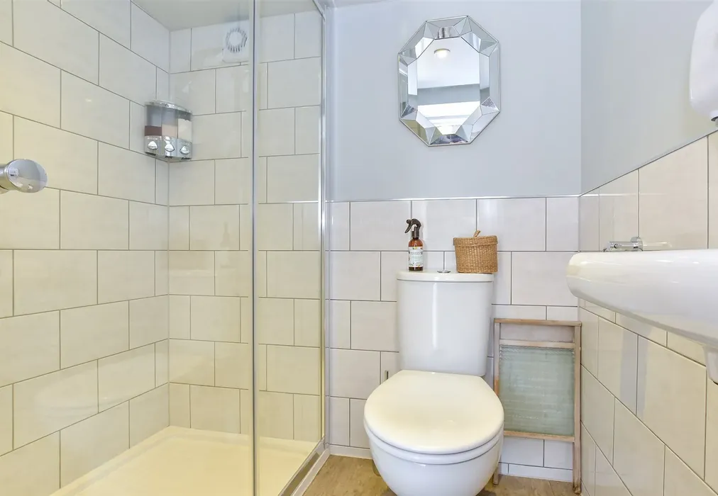 En-Suite Shower Room Summer House - Church Hill, Charing Heath, Ashford, Kent - Wards of Kent