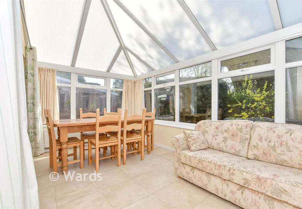 Conservatory - Tabret Close, Kennington, Ashford, Kent - Wards of Kent