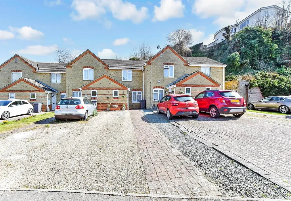 Driveway Parking - St. Bartholomew's Close, Dover, Kent - Wards of Kent