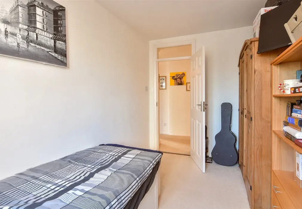 Bedroom 2 - Boundary Road, Worthing, West Sussex - Wards of Kent