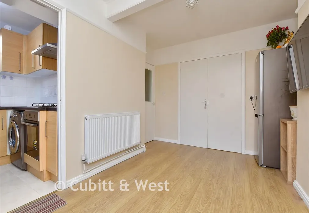 Lounge/Kitchen - Love Lane, Morden, Surrey - Wards of Kent