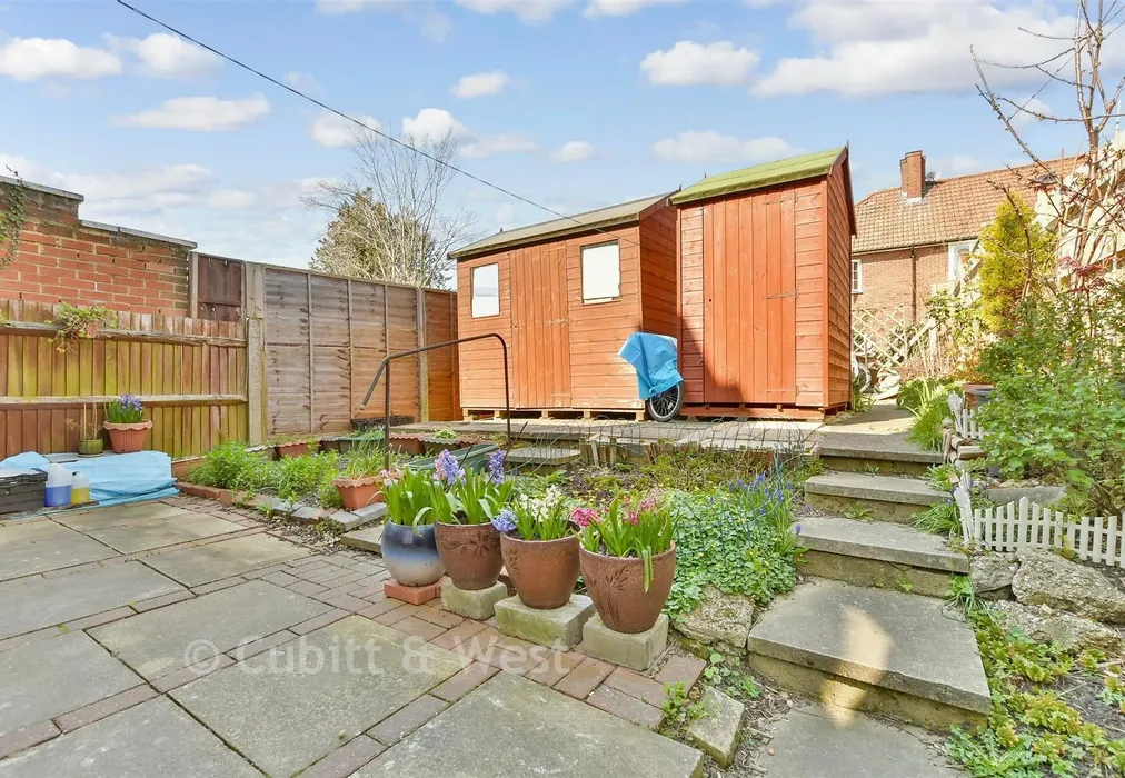 Rear Garden - Love Lane, Morden, Surrey - Wards of Kent
