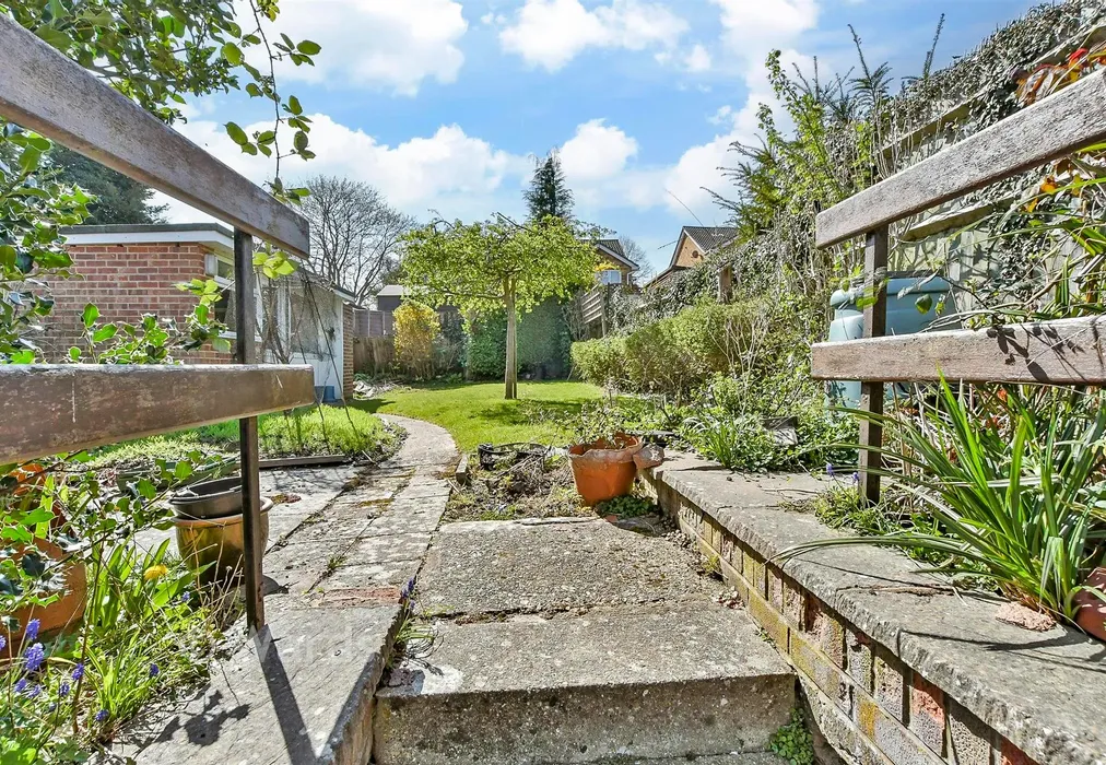 Rear Garden - Northumberland Road, Istead Rise, Kent - Wards of Kent