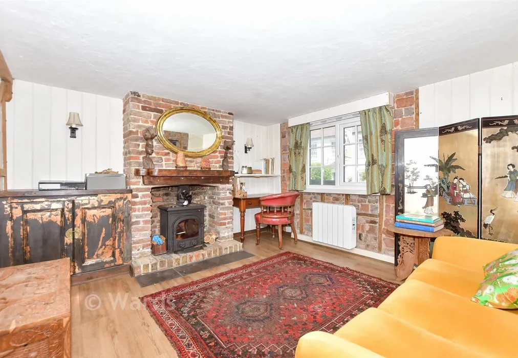 Lounge - Manor Road, Deal, Kent - Wards of Kent