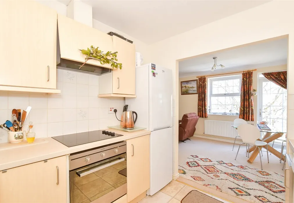 Kitchen - Brockhampton Road, Havant, Hampshire - Wards of Kent