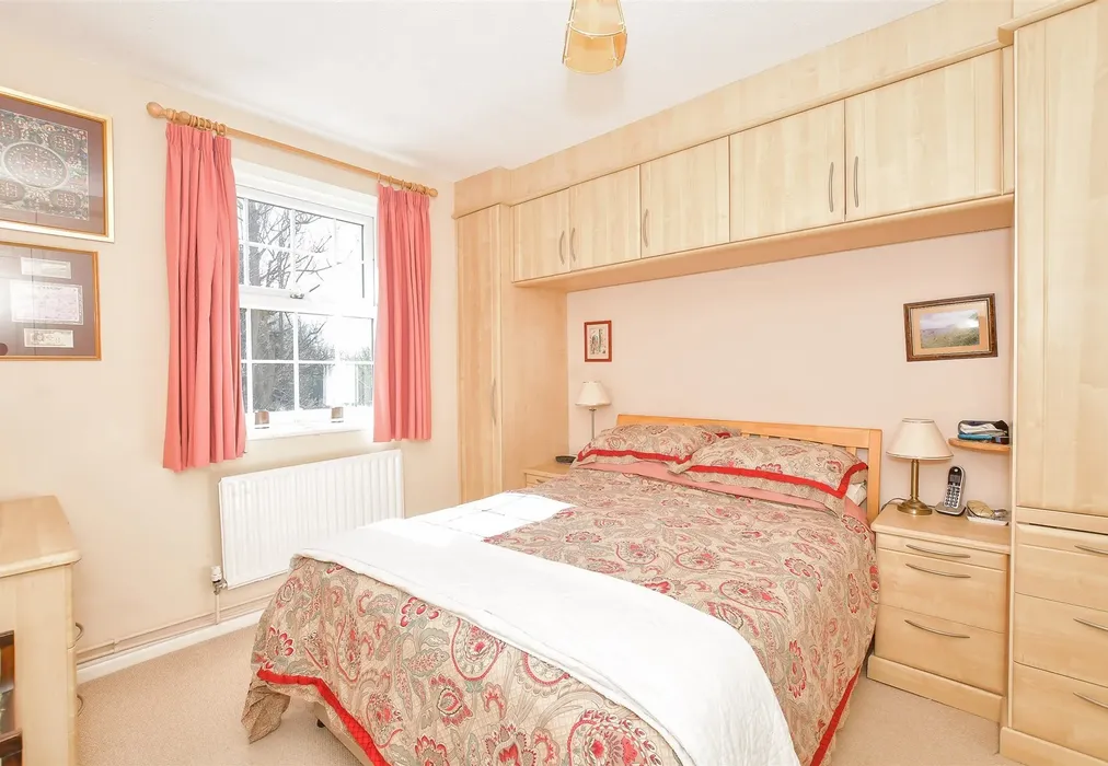 Bedroom 1 - Brockhampton Road, Havant, Hampshire - Wards of Kent