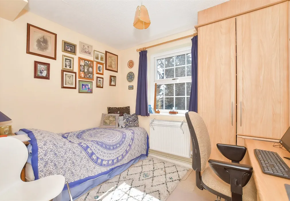 Bedroom 2 - Brockhampton Road, Havant, Hampshire - Wards of Kent