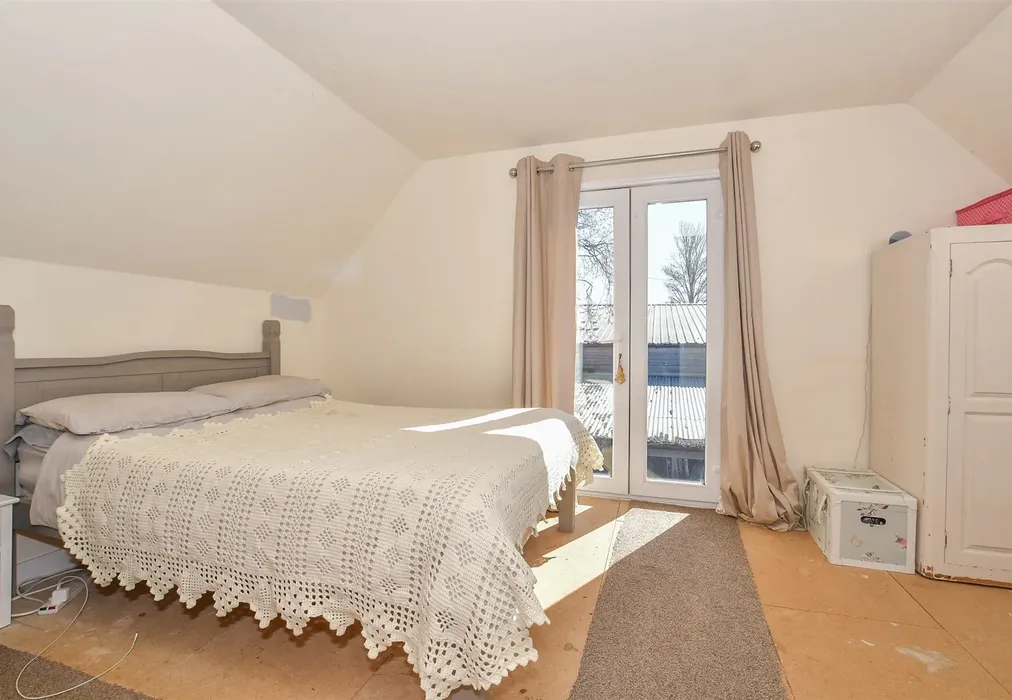 Bedroom 1 - Coach Road, Egerton, Ashford, Kent - Wards of Kent