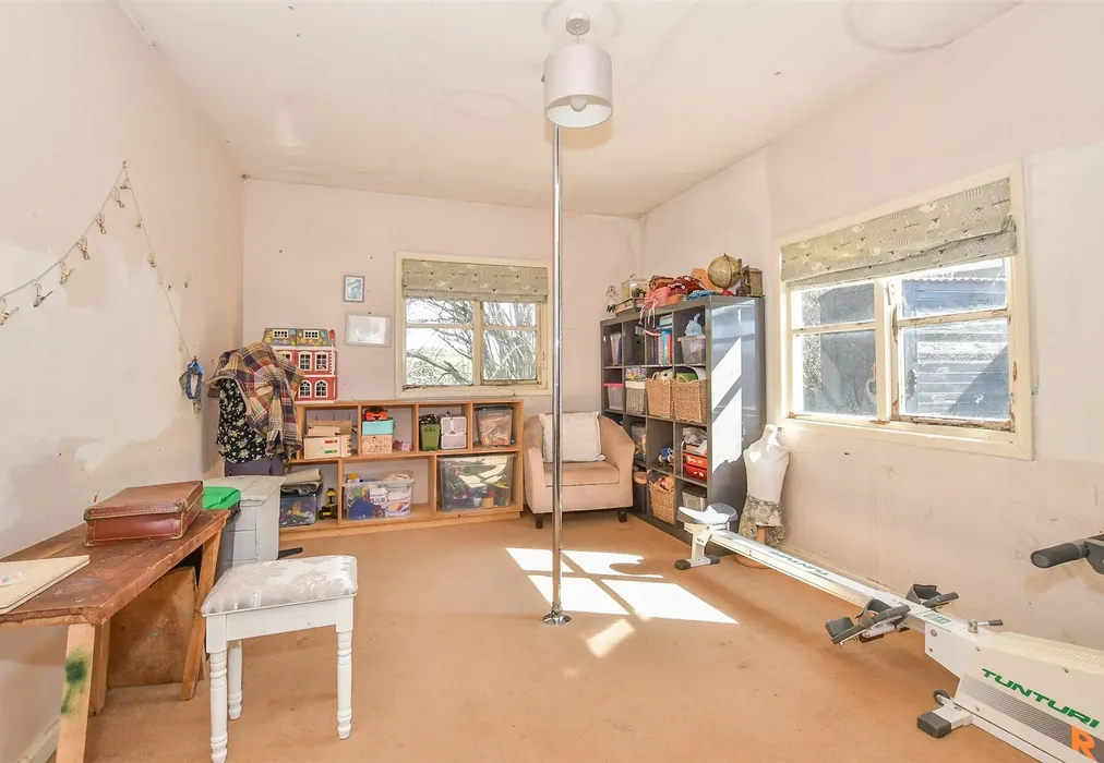 Dining Room - Coach Road, Egerton, Ashford, Kent - Wards of Kent