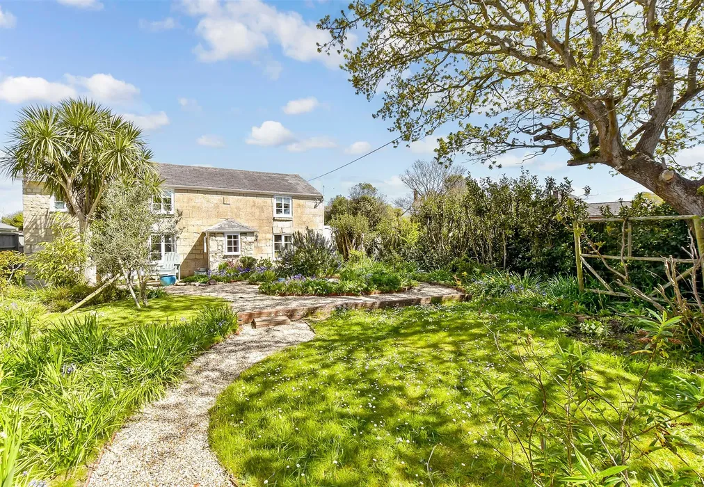 Front Garden - Colwell Road, Freshwater, Isle of Wight - Wards of Kent