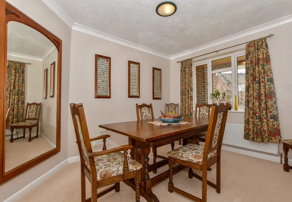 Dining Room - Arran Road, Maidstone, Kent - Wards of Kent