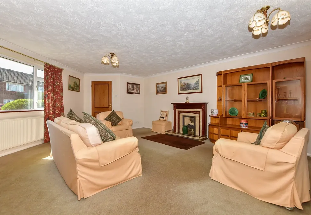 Annexe Lounge - Arran Road, Maidstone, Kent - Wards of Kent