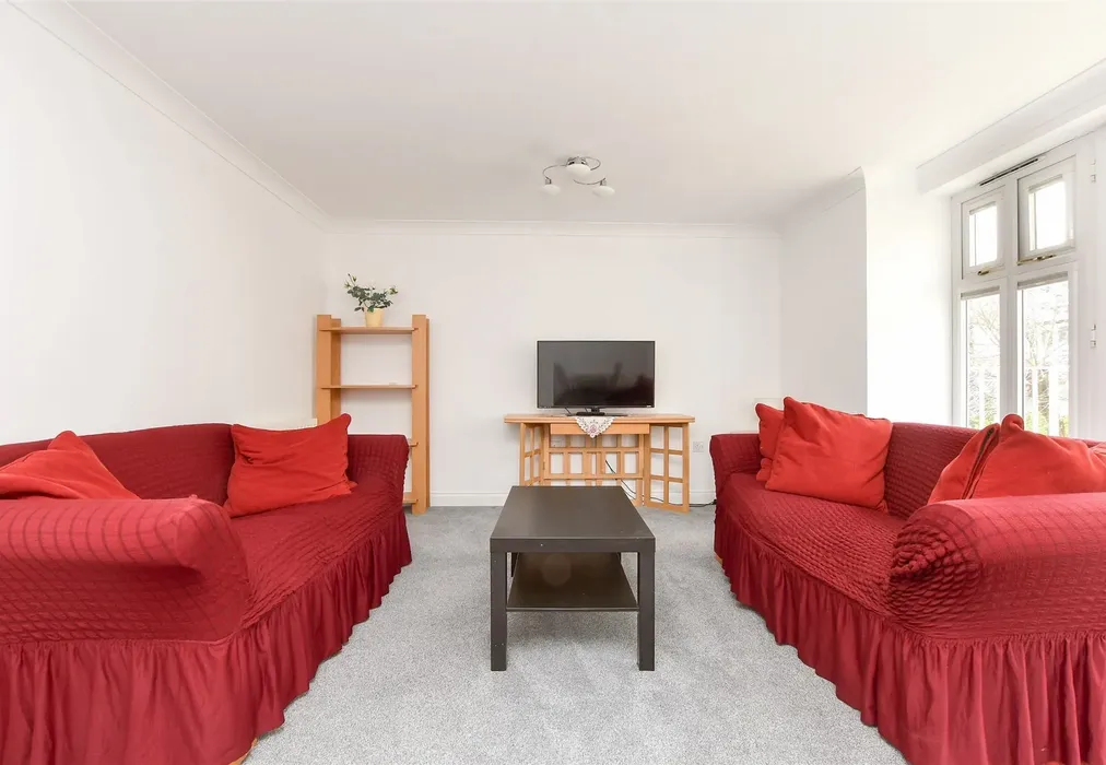 Lounge/Diner - Warwick Road, Redhill, Surrey - Wards of Kent