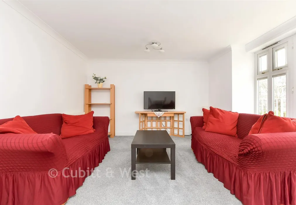 Lounge/Diner - Warwick Road, Redhill, Surrey - Wards of Kent