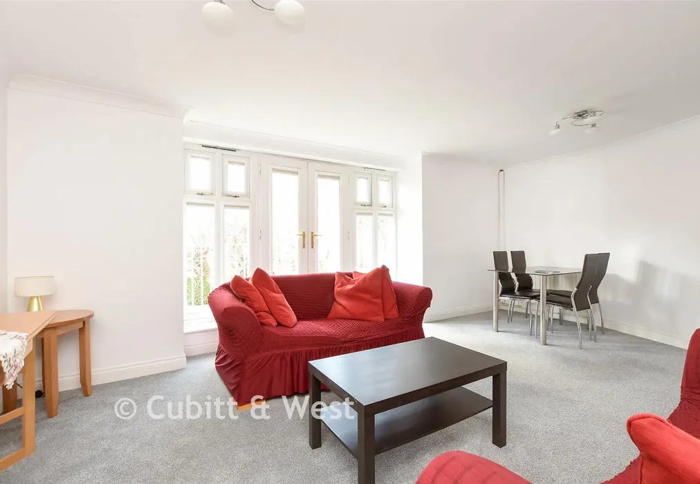 Lounge/Diner - Warwick Road, Redhill, Surrey - Wards of Kent